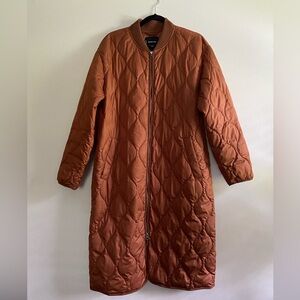 Everlane ReNew Long Liner Quilted Coat